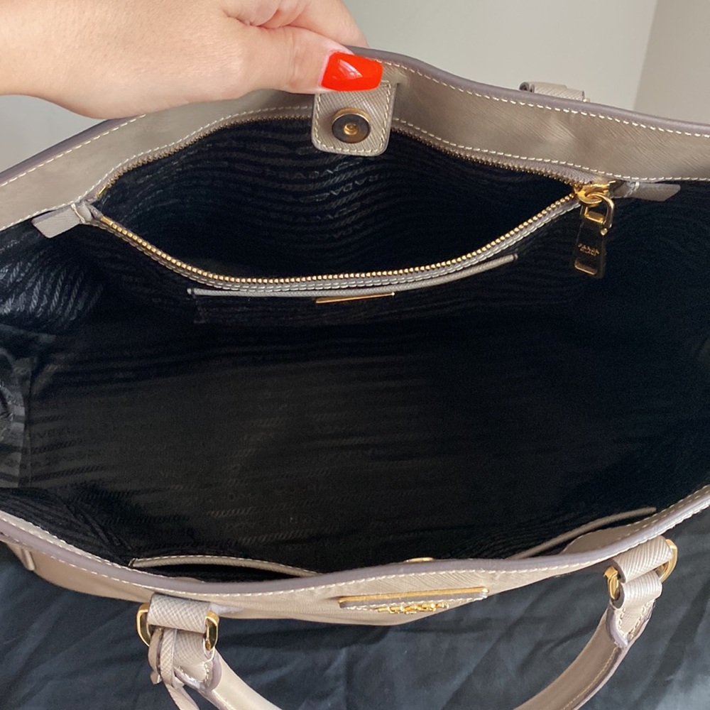 Prada Saffiano Leather Tote Bag - Picture 3 of 15
